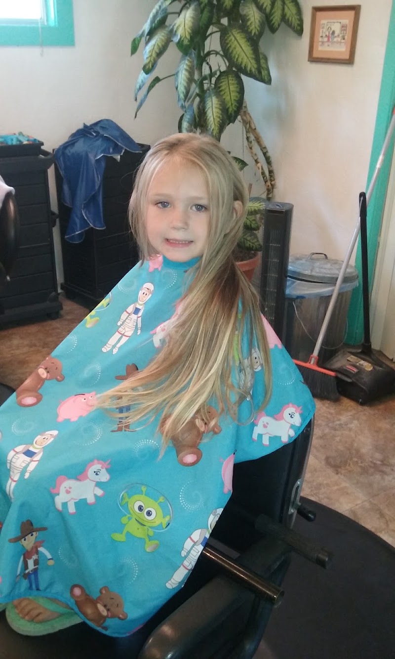 Foxy Lady Beauty Salon, beauty salon in Klamath Falls, OR, photo 3 of 9